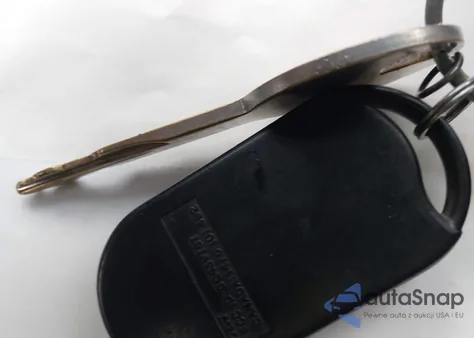 1998 Nissan Quest Gxe/Xe z USA, uszkodzony, nr VIN 4N2ZN1112WD821654